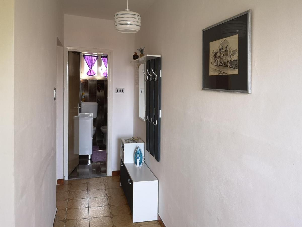 Apartment Magdic Brzac Exteriér fotografie
