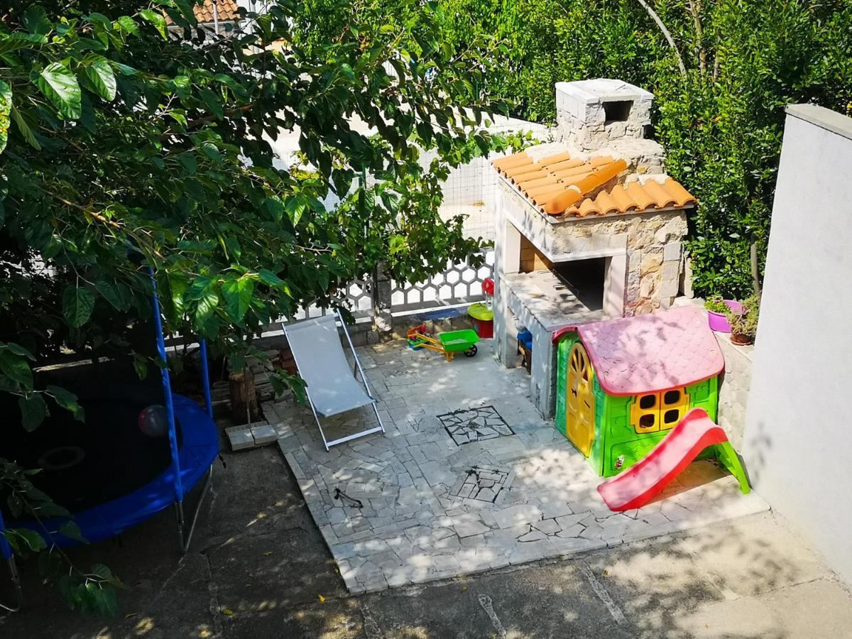 Apartment Magdic Brzac Exteriér fotografie